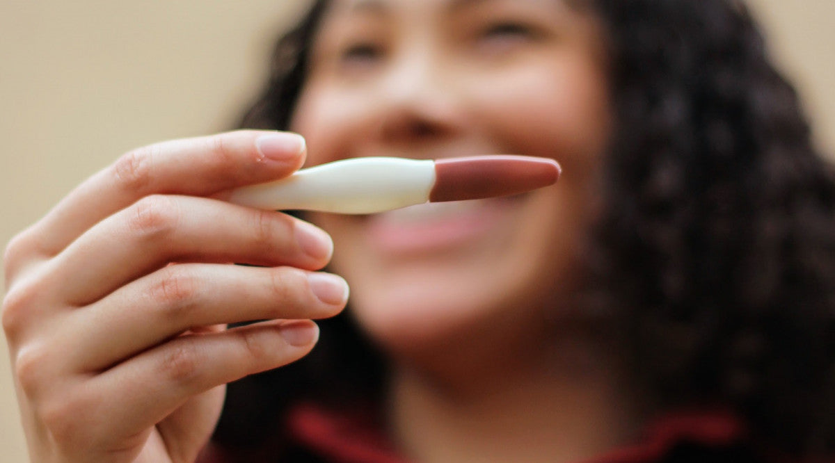 what does an ovulation test do